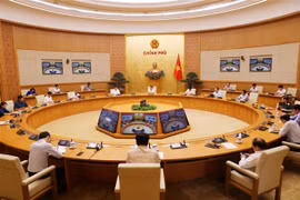 新冠肺炎疫情：考虑对国际游客开放的时间