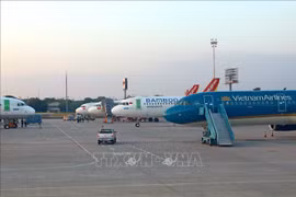 越南各家航空公司航班准点率猛增