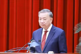 越共中央总书记苏林在会议闭幕式上发表讲话。图自越通社