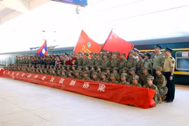 参加中老人道主义医学救援联合演习的中国军医代表团。图自互联网