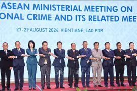 各位部长合影。图自越通社