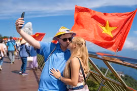 越南旅游业决心实现国际游客1700万至1800万人次的目标。图自越通社