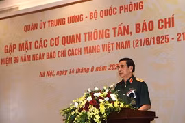 潘文江大将在会议上发言（图片来源：人民军队报）