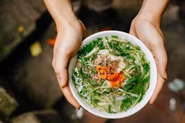 河粉是著名的菜肴。图自互联网
