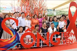 “活出精彩”艾滋病毒感染者主题日活动。图自越通社
