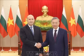 越共中央总书记苏林会见保加利亚总统鲁门·拉德夫。图自越通社