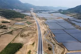 芽庄--甘林高速公路。图自越通社