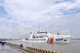 越南海军CSB 8004号舰启航赴韩国参观交流。图自qdnd.vn