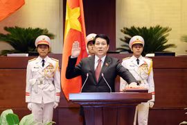 10月21日下午，第十五届国会已投票选举梁强为2021-2026年任期越南社会主义共和国主席。