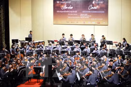 亚洲青年管弦乐团2013年在河内进行演出