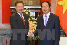 越南国家主席陈大光会见俄罗斯天然气工业股份公司总裁米勒