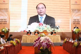 越南政府总理在座谈会上发表讲话