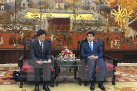 河内市人民委员会主席阮德钟会大阪府日越友好议员联盟主席中村铁之助