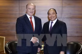 越南政府总理阮春福会见俄罗斯联邦共产党中央委员会主席根纳季·安德烈耶维奇·久加诺夫