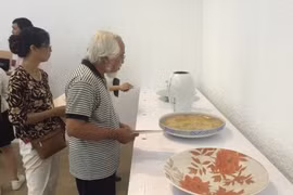 日本陶器展在胡志明市开展