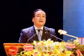 河内市委书记黄忠海发表讲话