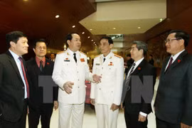 与会代表讨论中（图片来源：越通社）