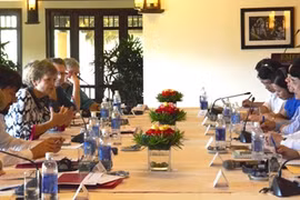 越南国会与丹麦议会第5次圆桌会议场景