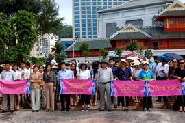 “致力于一个清洁、美丽和友善的下龙”的广宁省旅游活动启动仪式