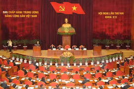 越共第十二届中央委员会第二次全体会议在河内开幕。