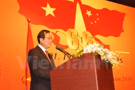 越南驻广州总领事阮进鸿在会议上致辞（越通社—VNA）