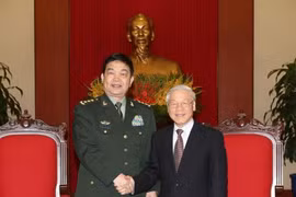 越共中央总书记阮富仲会见中国国防部长常万全