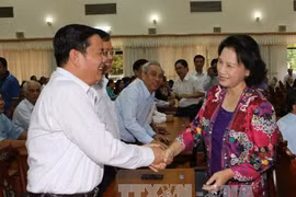 国会主席阮氏金银亲切慰问芹苴市选民