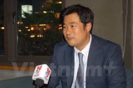 徐仁元博士接受越通社记者采访