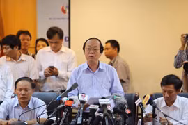 越南自然资源与环境部副部长武俊仁在新闻发布会上发言