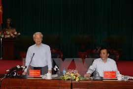 越共中央总书记阮富仲发表讲话