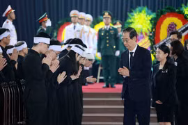 阮富仲总书记国葬：各国代表团前来吊唁阮富仲总书记逝世