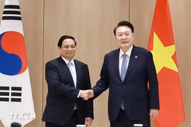 政府总理范明政会见韩国总统尹锡悦。图自越通社