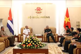 双方会见场景。（图片来源：http://www.qdnd.vn）