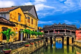 附图：会安古城（http://vietnamnet.vn）