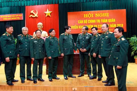 越南人民军总政治局全军政治干部会议在河内召开