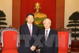  越共中央总书记阮富仲会见中共总书记特使