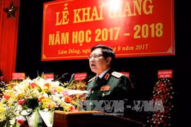 越南国防部部长吴春历大将发表讲话。（图片来源：越通社）