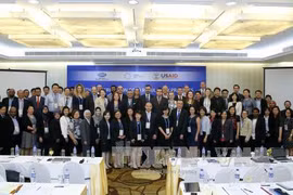 与会代表合影。
