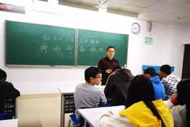 越中教育合作的耕耘者