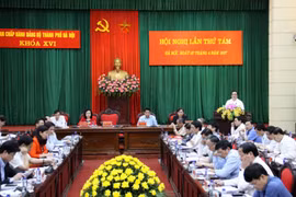 河内市委书记黄忠海4月7日主持召开越共河内市第十六届委员会第八次全体会。(图片来源：hanoimoi.com.vn）