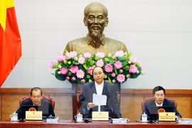阮春福总理主持召开三月份政府例行会议