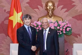 国会副主席汪周刘会见国际合作社联盟代表团