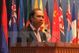 越南外交部副部长阮国勇在对话会上发言。（图片来源：越通社）