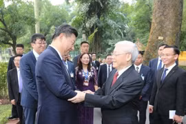 中国各大媒体密集报道习近平访越之旅