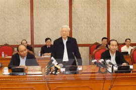 阮富仲总书记在会上发表讲话。 