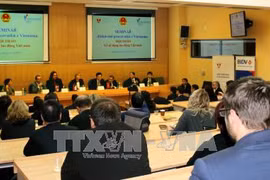 题为“聘用越南劳工”的研讨会在捷克举行