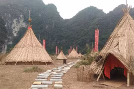 《金刚:骷髅岛》中的土人村