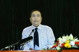 陈青敏先生。