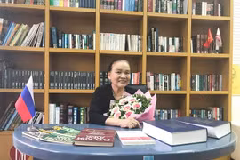 河内国家大学国际系俄罗斯世界阅览室科学顾问阮雪明副教授。