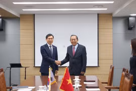 政府常务副总理访问韩国 深化两国司法合作